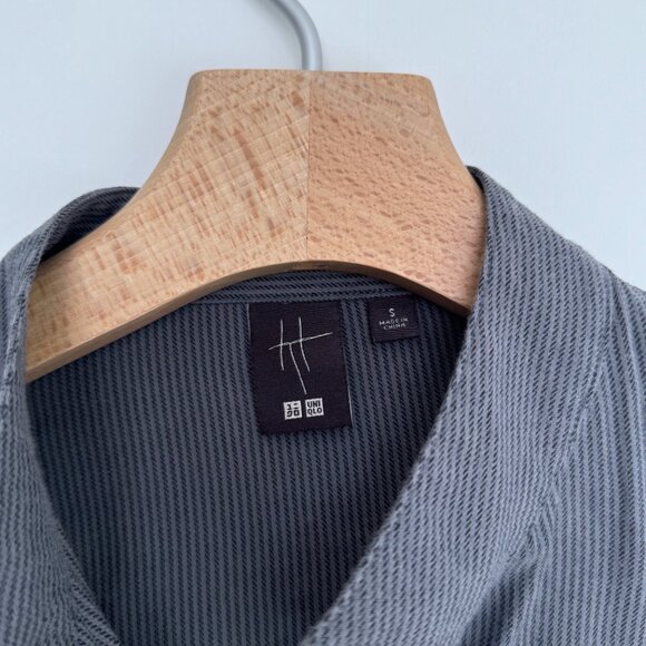UNIQLO Hana Tajima Button Up Shirt - Picture 4 of 5